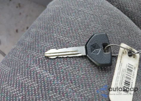 1998 Jeep Cherokee Classic/Sport from USA, damaged, VIN 1J4FJ68S2WL272888